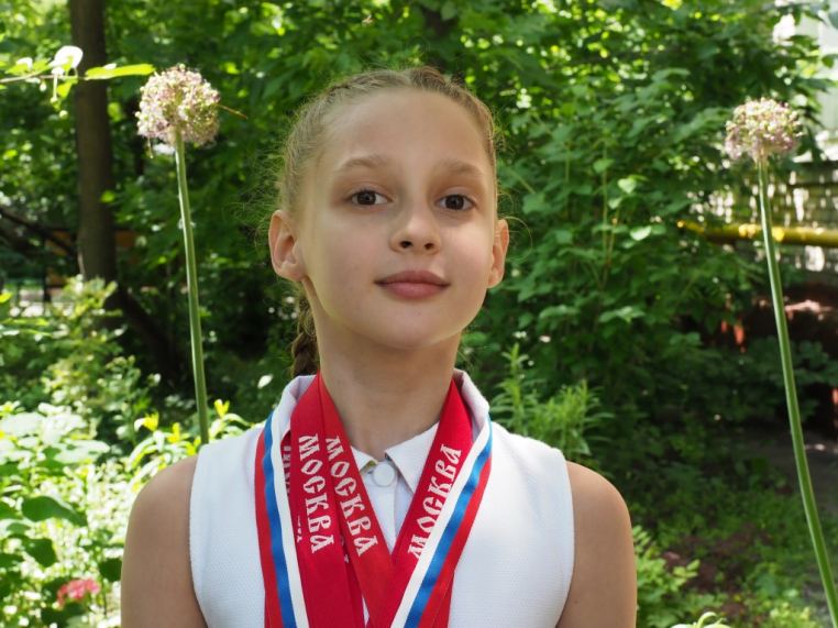 Самой юной чемпионкой России по синхронному плаванию стала ученица 3 класса 429 московской школы Кристина Чеханова 